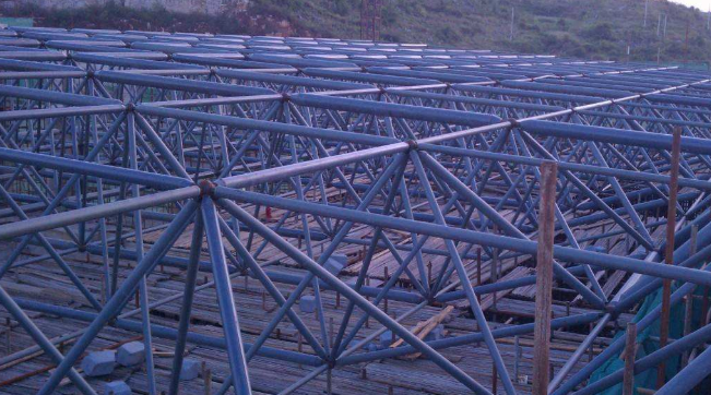 黄浦概述网架加工中对钢材的质量的过细恳求